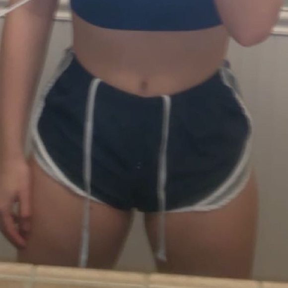 2 pairs of running shorts - Picture 3 of 3